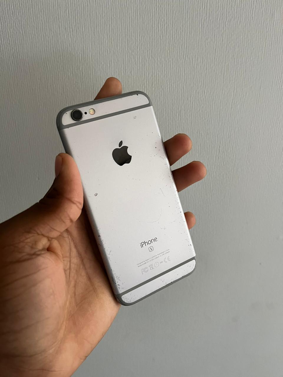 📱 iPhone 6s – 32 GB | Botón Funciona (Sin Huella) | Batería 82%